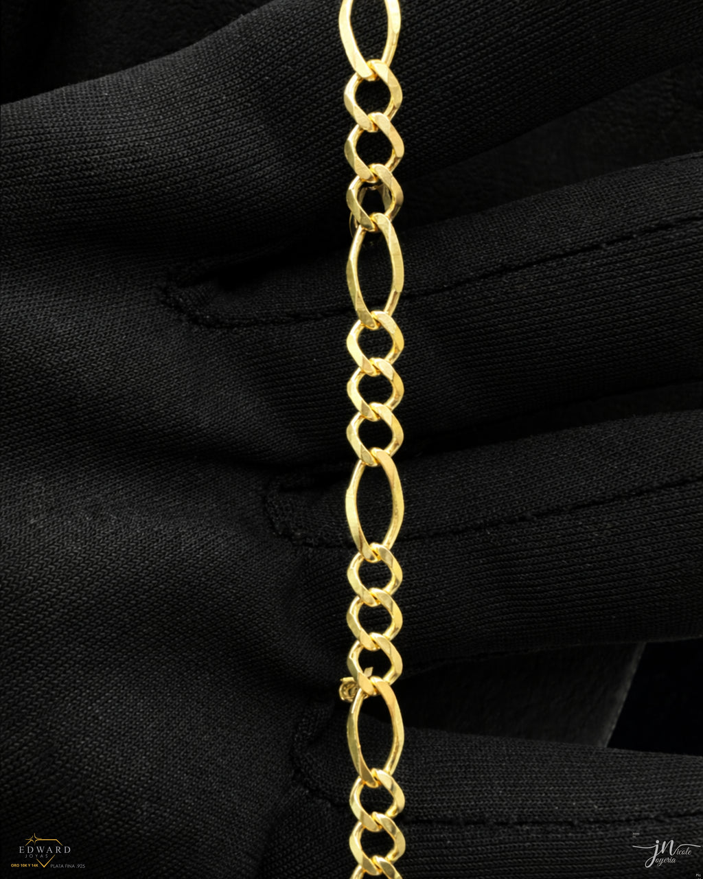 Cadena fígaro tejido 3x1 sólida en oro 10k de 5mm