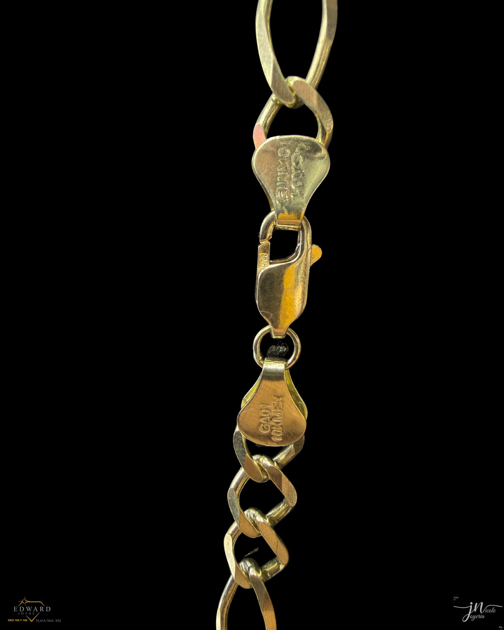 Cadena estilo fígaro 3x1 sólida en oro 10k de 7mm