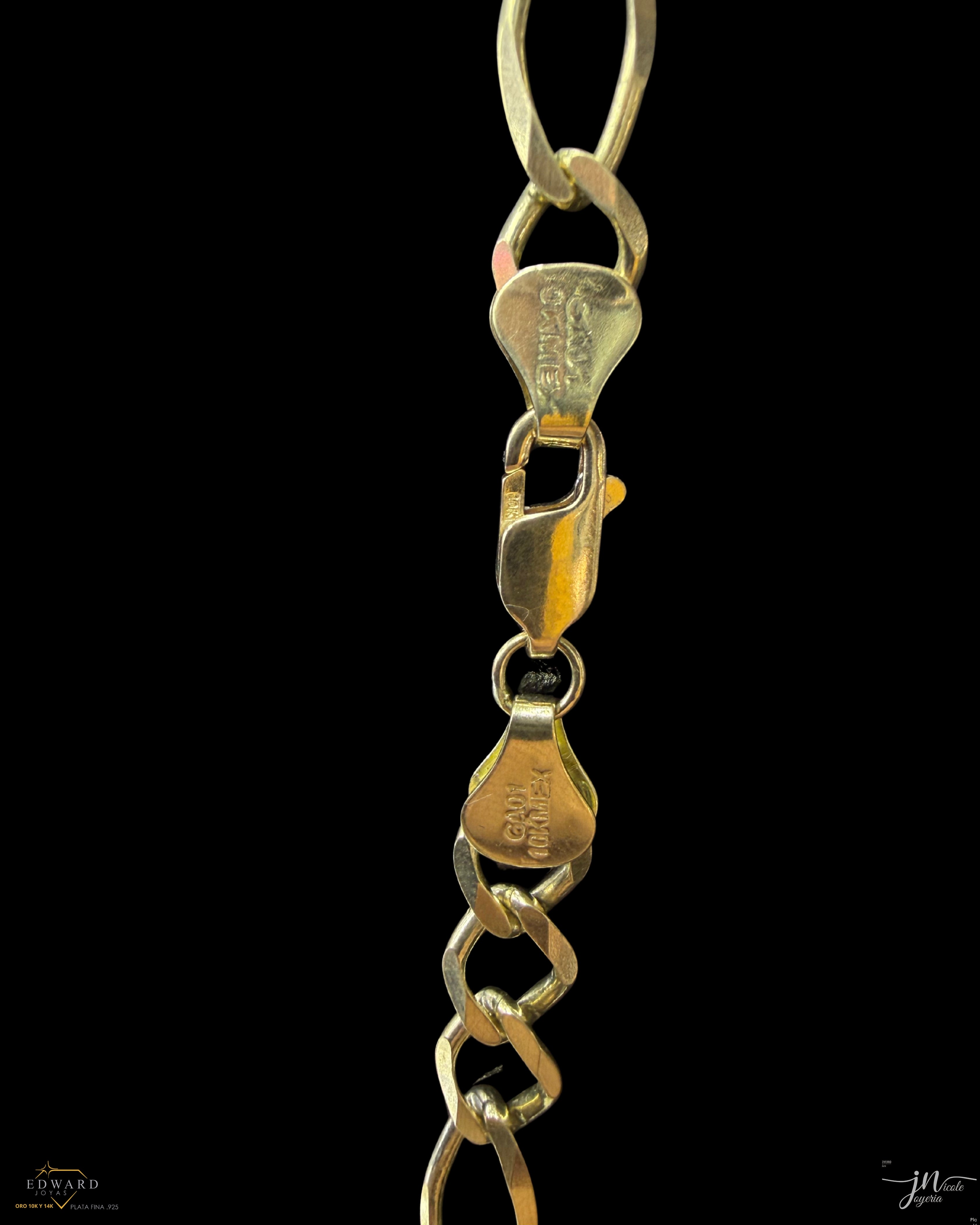 Cadena estilo fígaro 3x1 sólida en oro 10k de 7mm