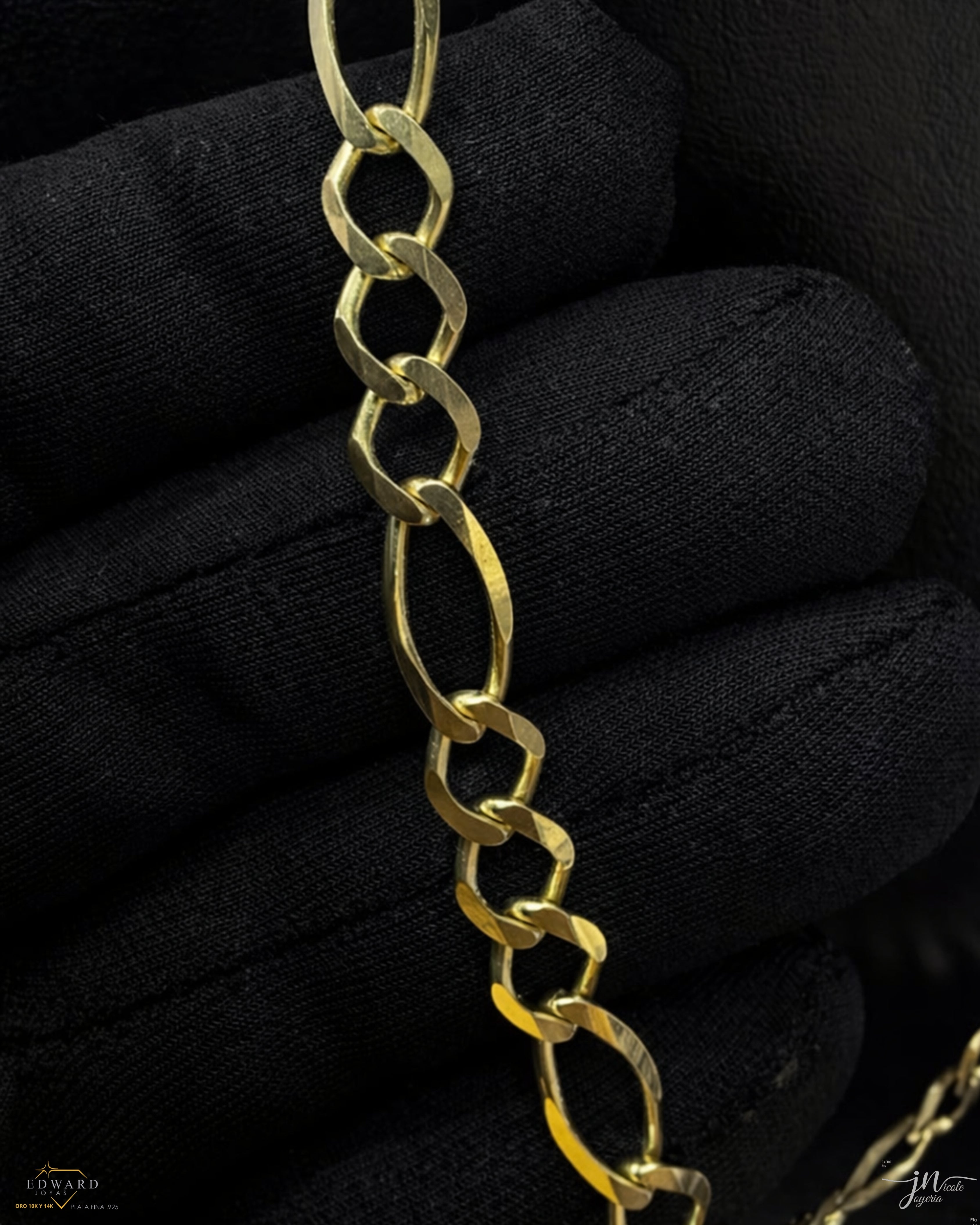 Cadena estilo fígaro 3x1 sólida en oro 10k de 7mm